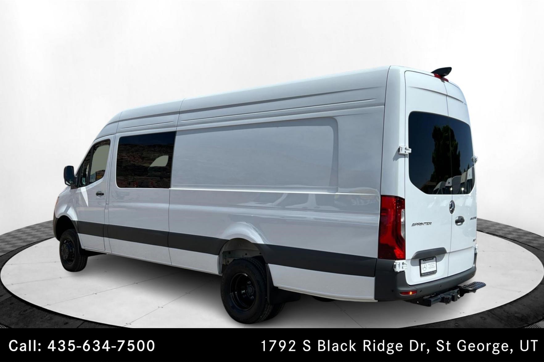 Used 2025 Mercedes-Benz Sprinter 3500 image 3