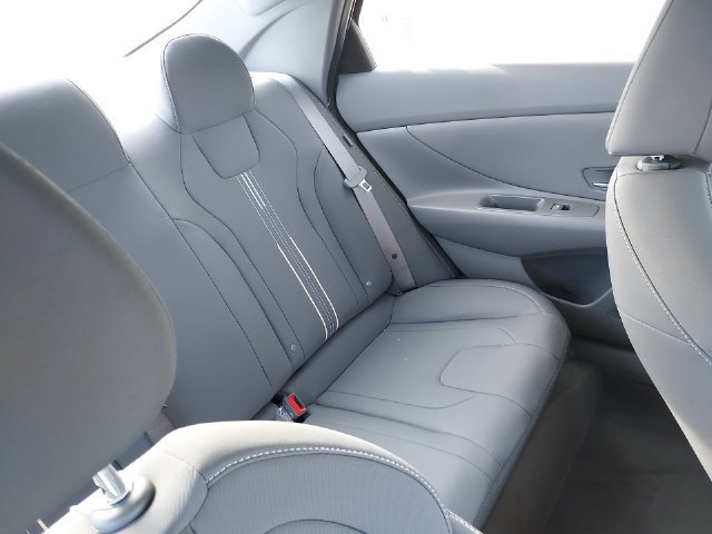 New 2026 Hyundai Elantra Sport FWD image 26