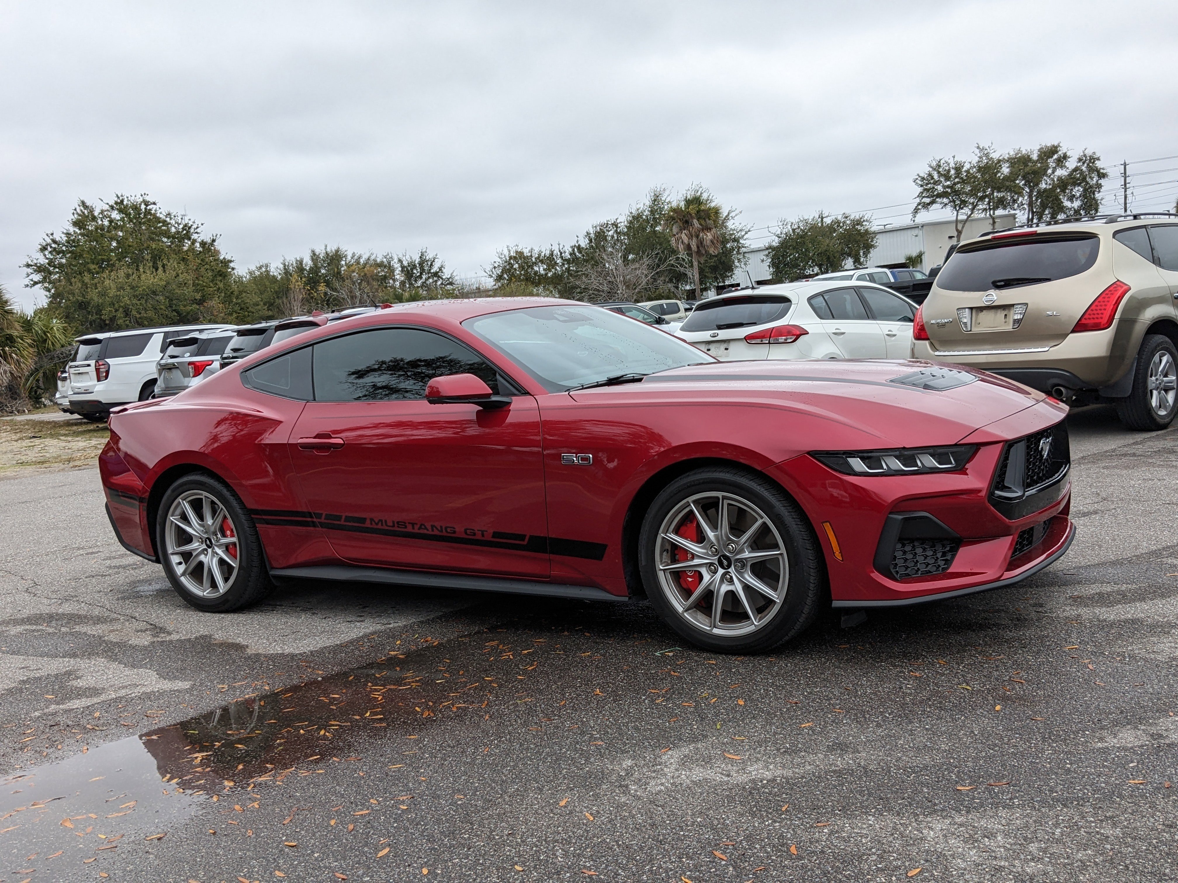 Used 2024 Ford Mustang GT Premium image 2