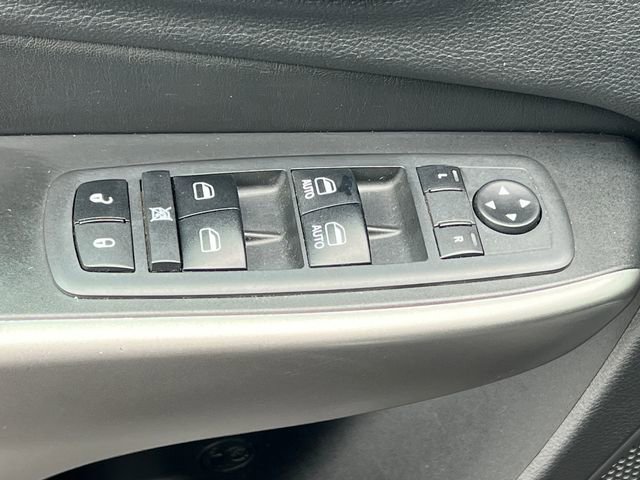 Used 2019 Jeep Cherokee High Altitude image 16