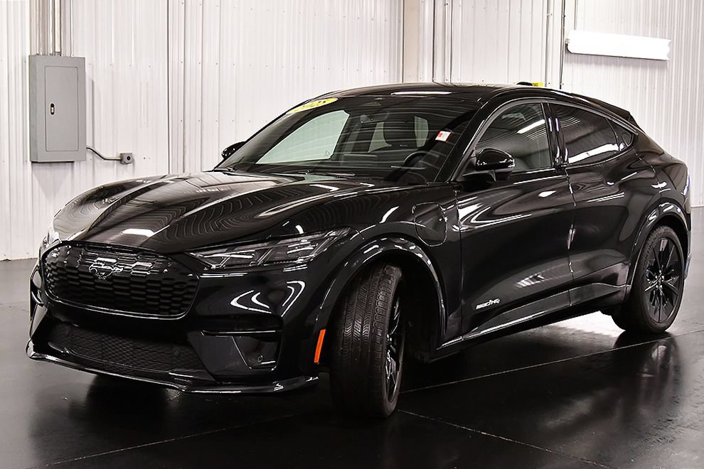 Used 2025 Ford Mustang Mach-E GT w/ Interior Protection Package AWD/4WD image 3