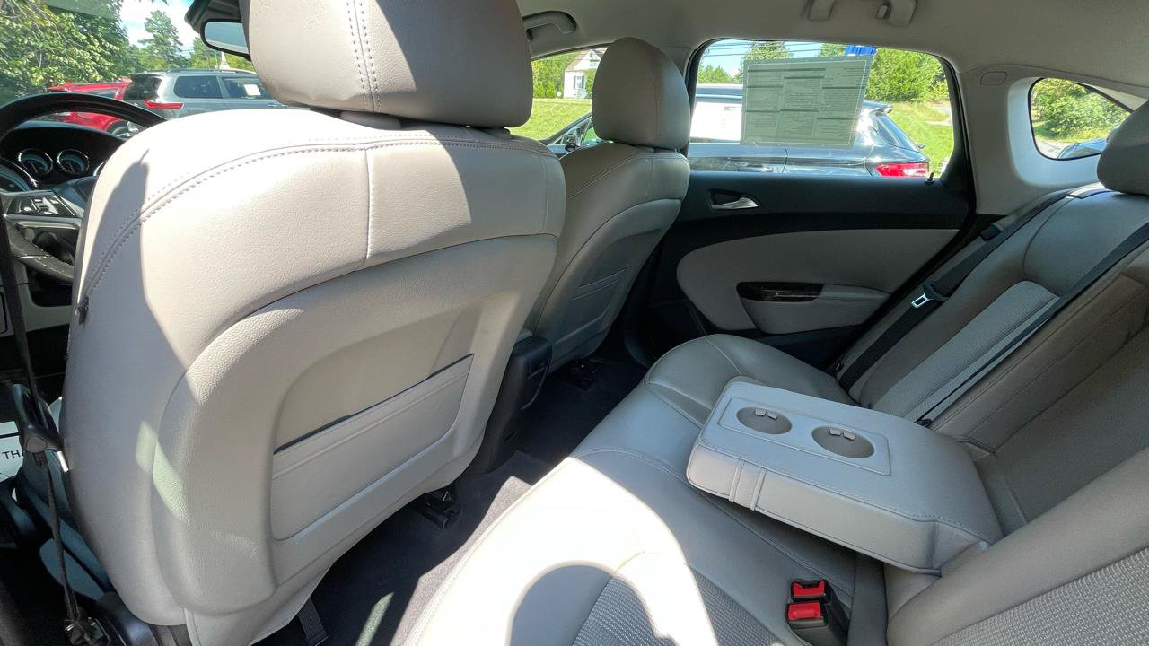 Used 2012 Buick Verano FWD image 22