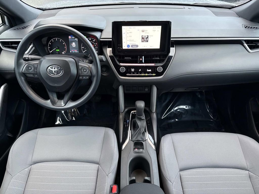 Used 2025 Toyota Corolla Cross AWD Hybrid image 20