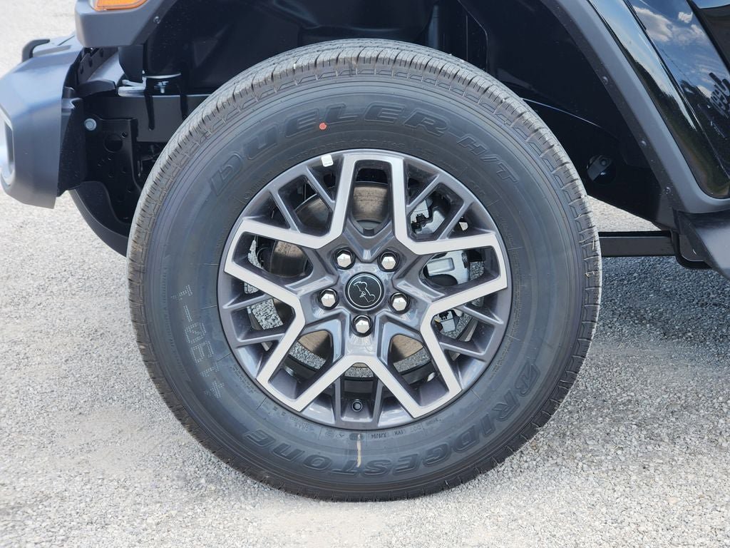 New 2025 Jeep Wrangler Unlimited Sahara AWD/4WD image 7