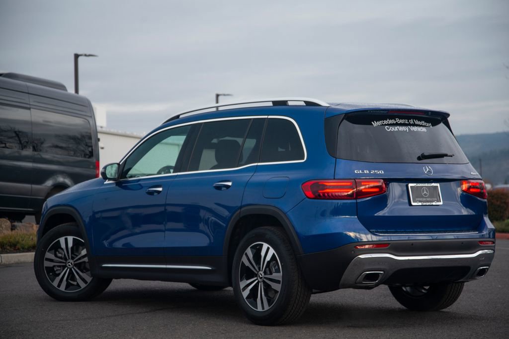New 2026 Mercedes-Benz GLB 250 4MATIC image 7