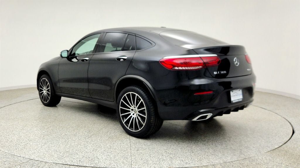 Used 2023 Mercedes-Benz GLC 300 4MATIC Coupe image 7
