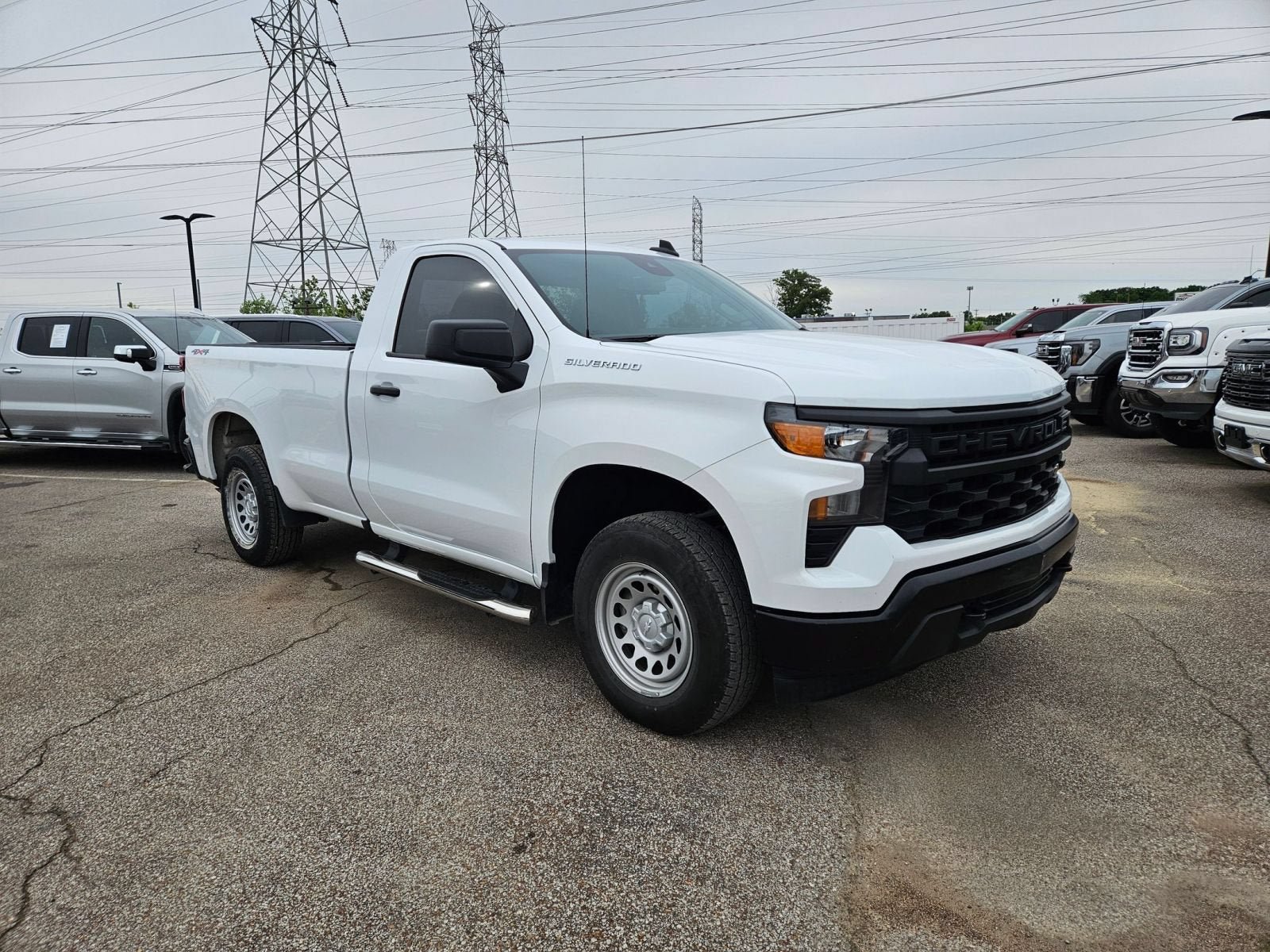 Used 2025 Chevrolet Silverado 1500 W/T w/ Trailering Package AWD/4WD image 9