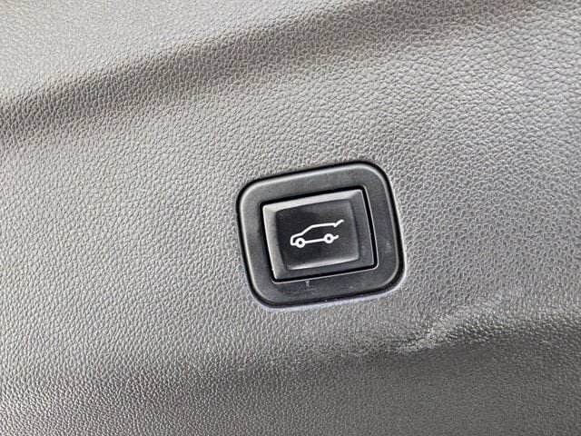 Used 2022 GMC Yukon AT4 w/ Max Trailering Package AWD/4WD image 38