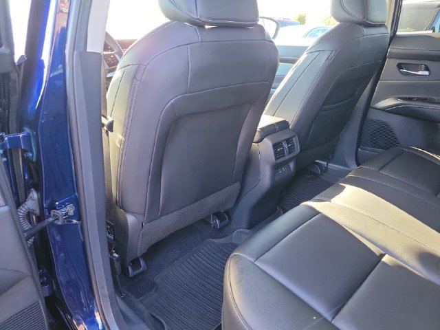 Certified 2025 Nissan Murano SL w/ Cargo Package AWD/4WD image 13