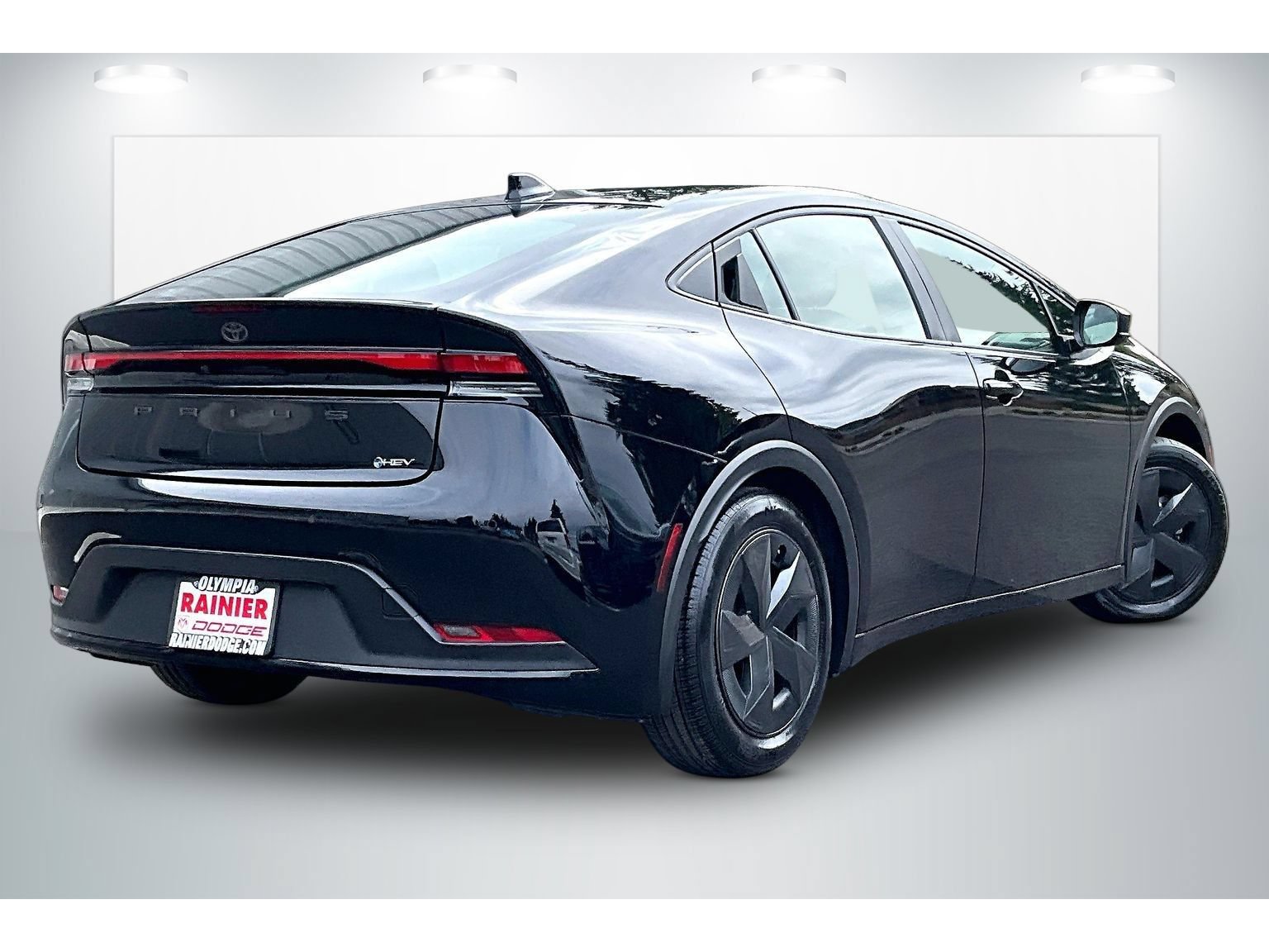 Used 2025 Toyota Prius LE FWD image 13