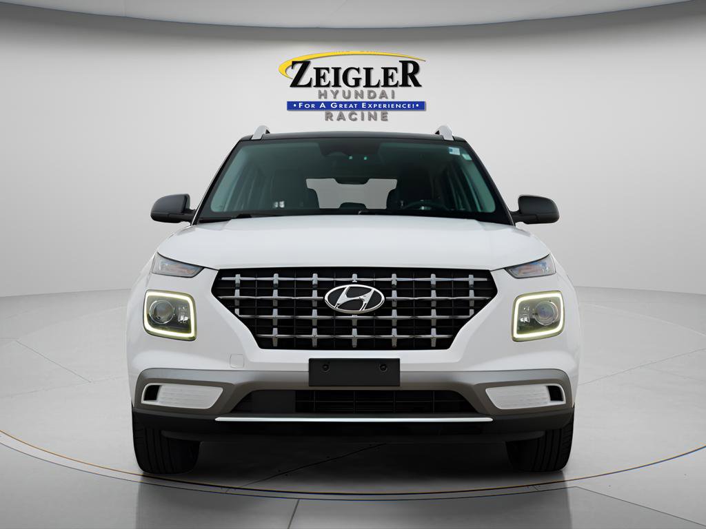 Certified 2023 Hyundai Venue Limited FWD image 2