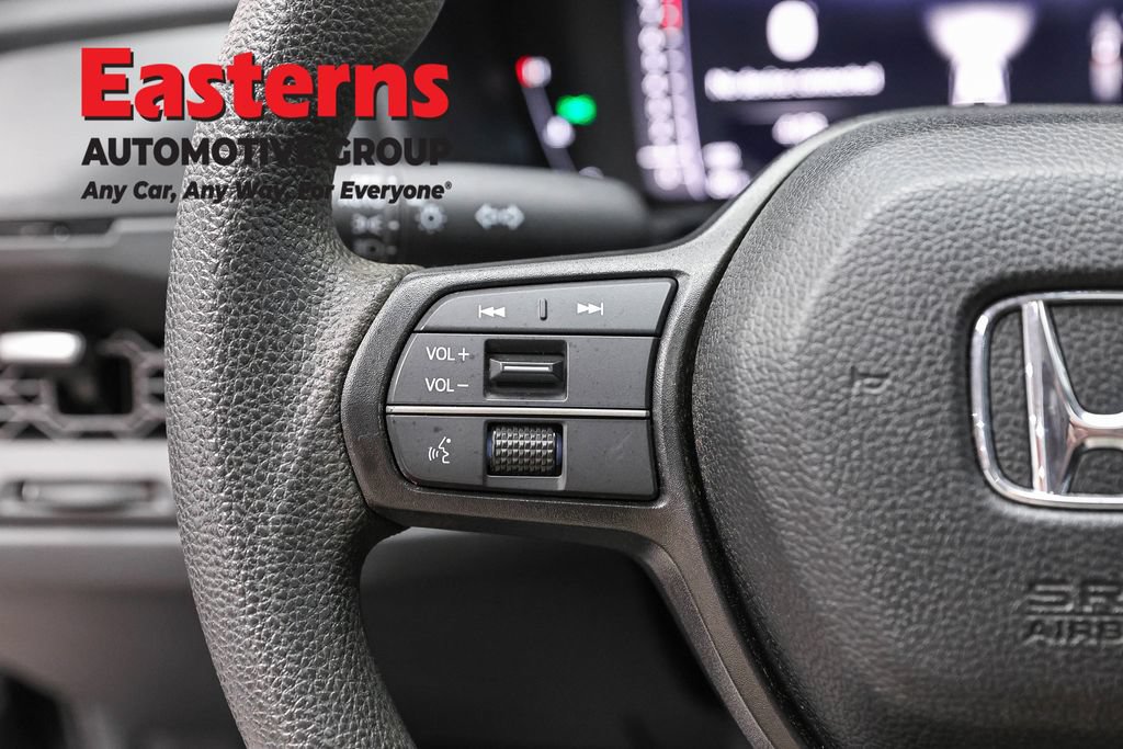 Used 2025 Honda Accord SE image 15