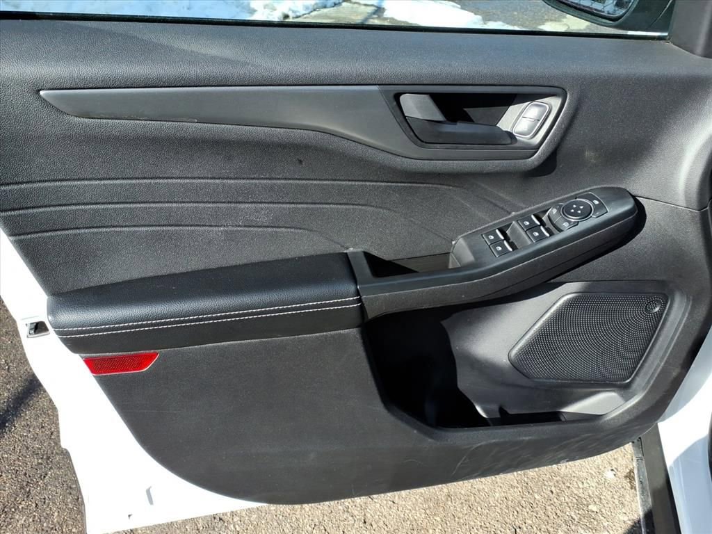 Certified 2025 Ford Escape Active image 13