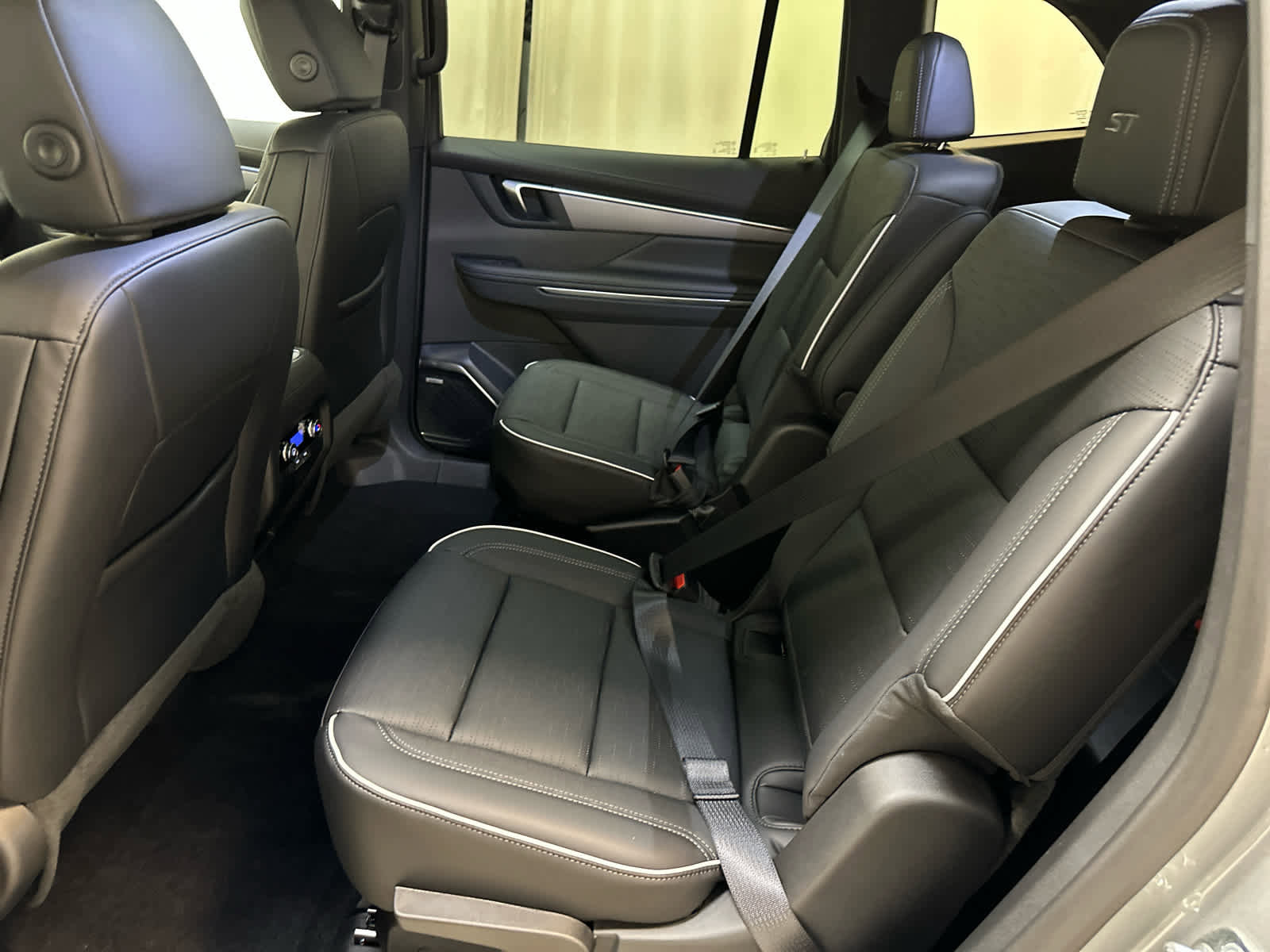 New 2026 Buick Enclave Sport Touring w/ LPO, Floor Liner Package image 6