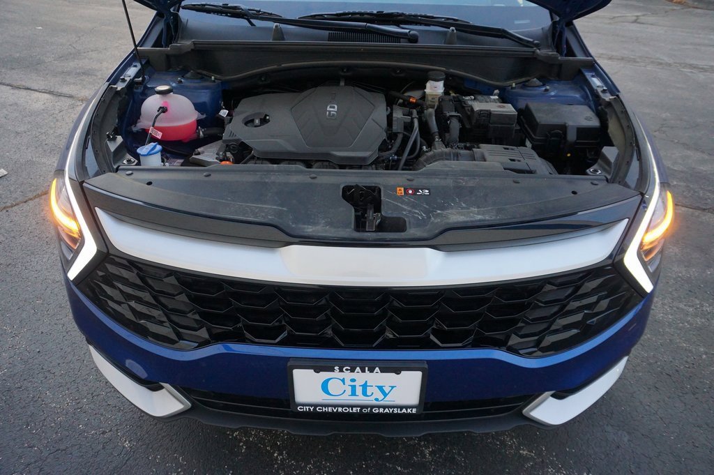 Used 2025 Kia Sportage EX image 29