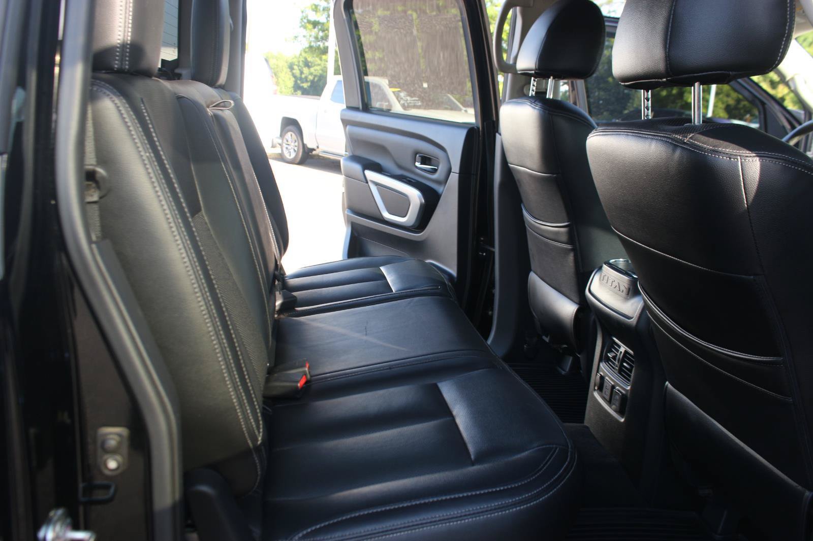 Used 2021 Nissan Titan SV w/ SV Convenience Package AWD/4WD image 38