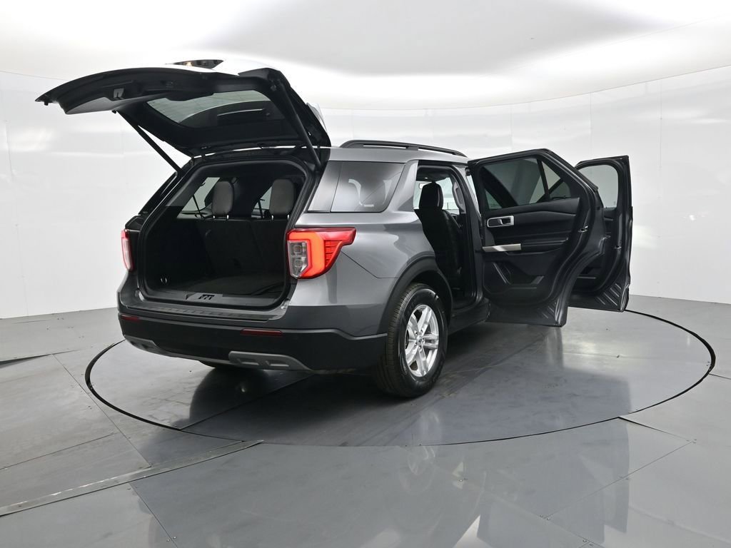 Used 2022 Ford Explorer XLT w/ Equipment Group 202A image 40