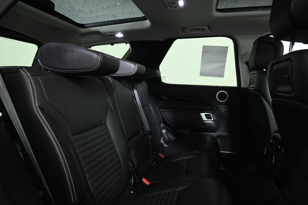 Used 2024 Land Rover Discovery S AWD/4WD image 63