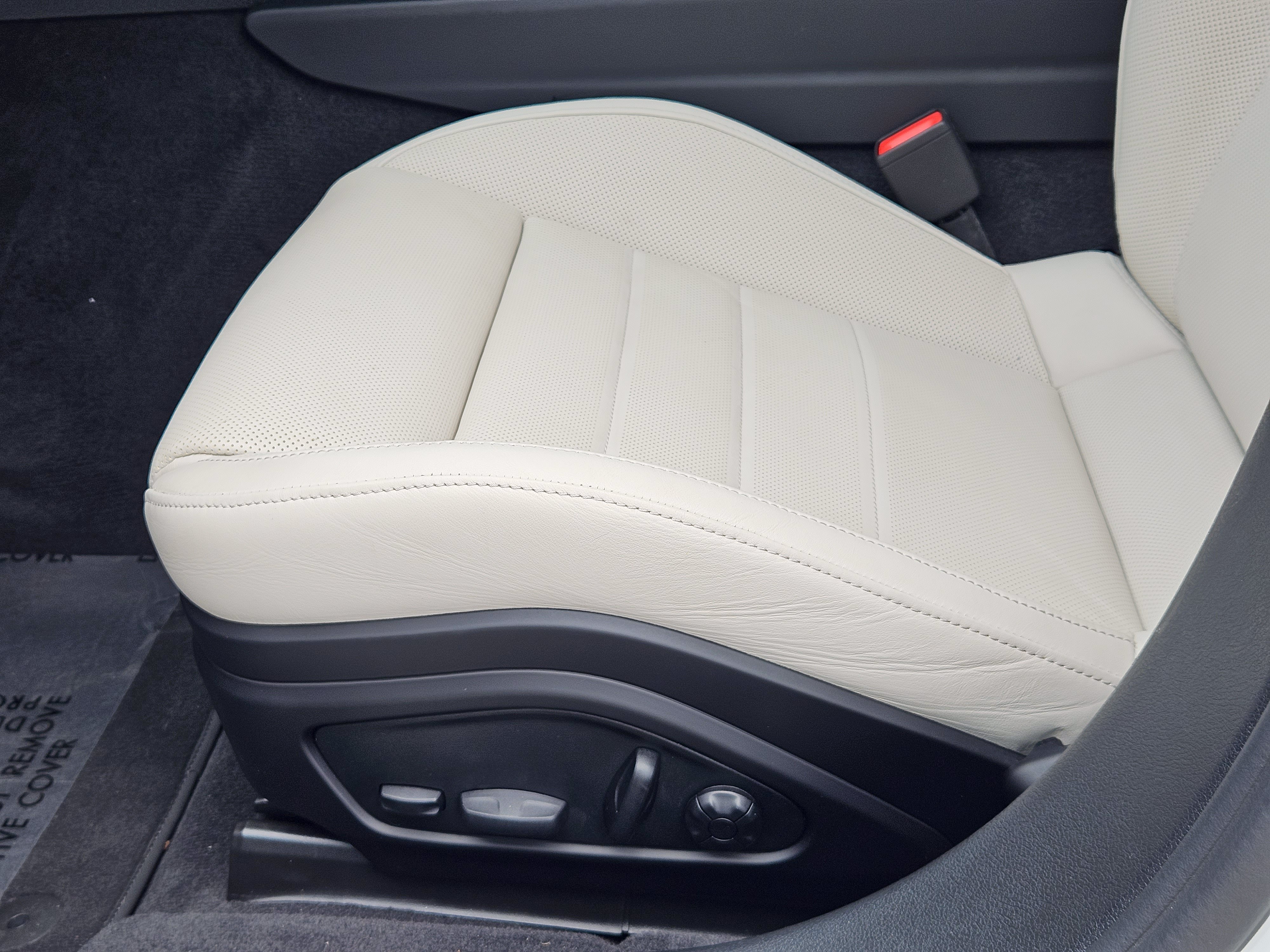 Certified 2024 Porsche Panamera 4 AWD/4WD image 23