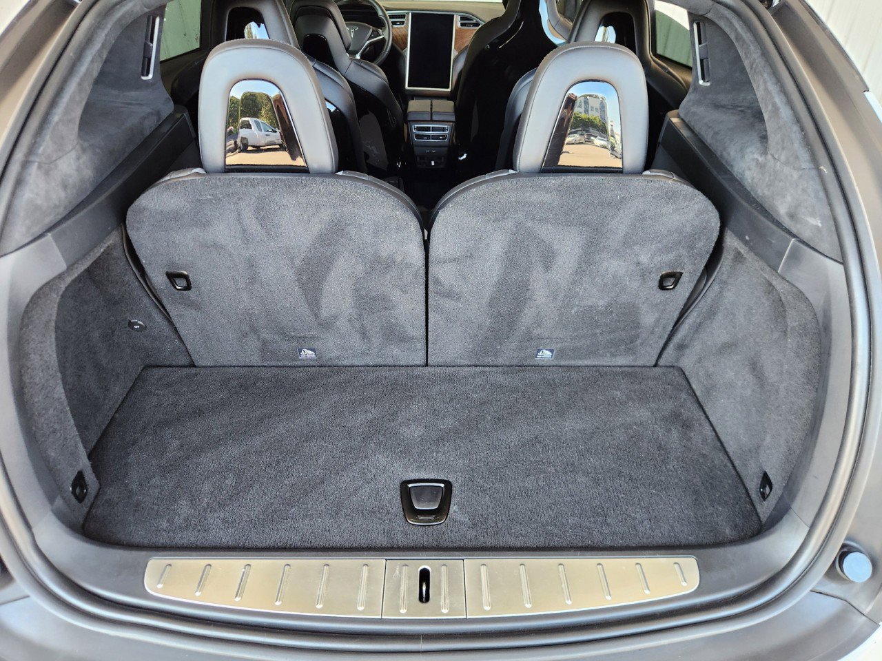 Used 2016 Tesla Model X 90D image 10