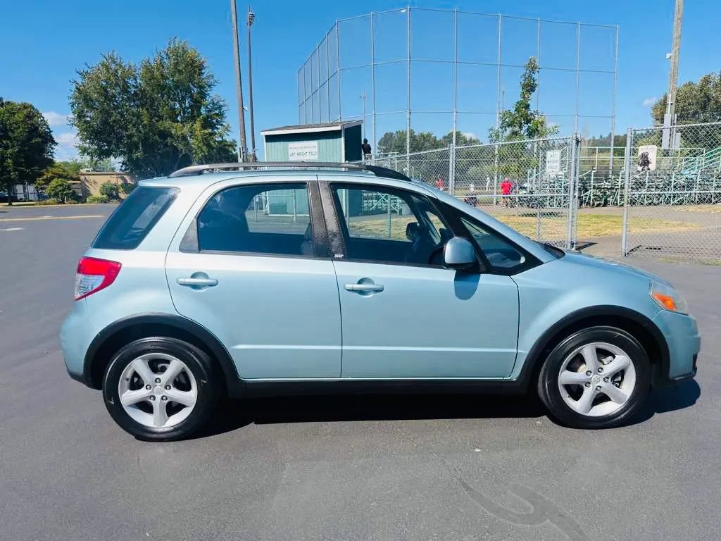Used 2009 Suzuki SX4 AWD Hatchback image 6