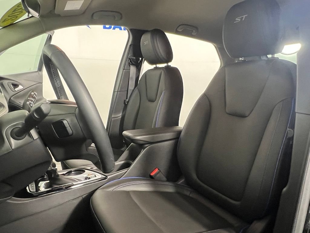 Used 2025 Buick Encore GX Sport Touring w/ Comfort Package AWD/4WD image 20