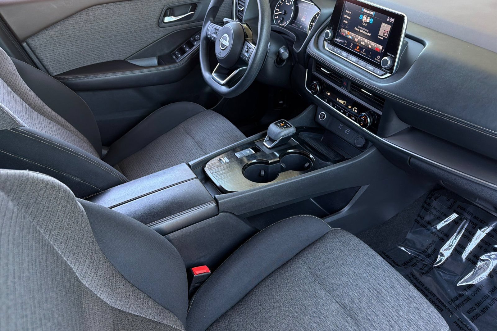 Used 2023 Nissan Rogue SV FWD image 18