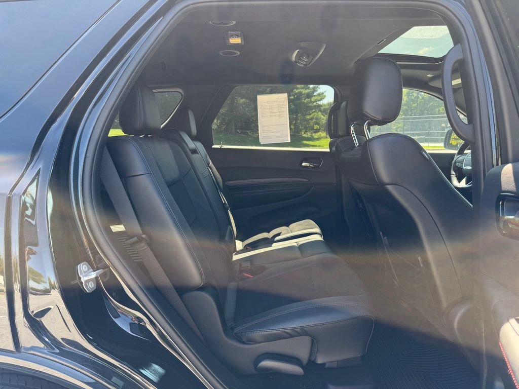 Used 2022 Dodge Durango R/T w/ Blacktop Package AWD/4WD image 10