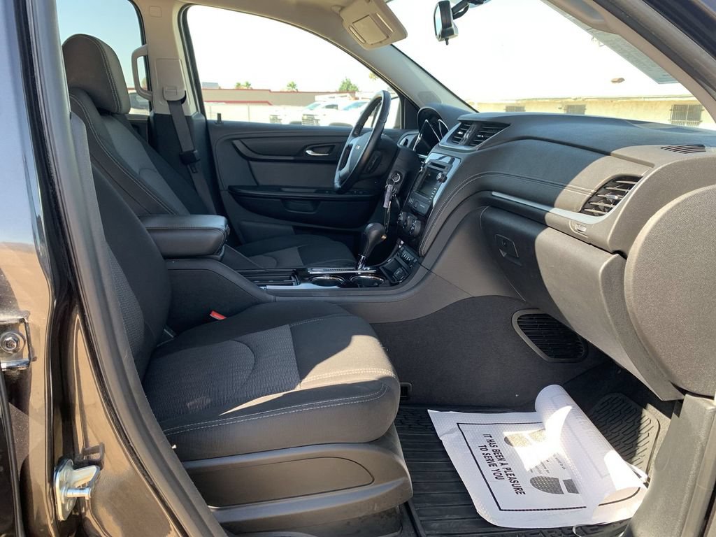 Certified 2017 Chevrolet Traverse LT w/ Style and Technology Package AWD/4WD image 27