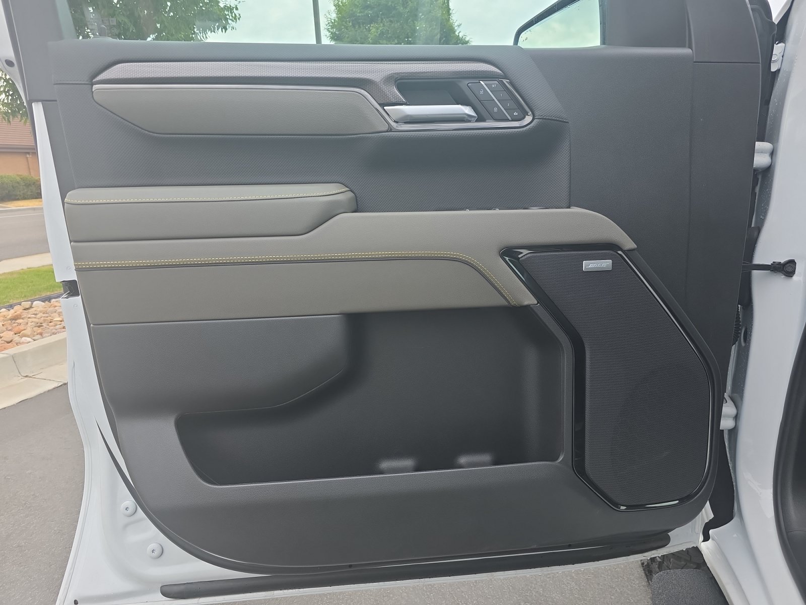 New 2026 Chevrolet Silverado 1500 ZR2 AWD/4WD image 9