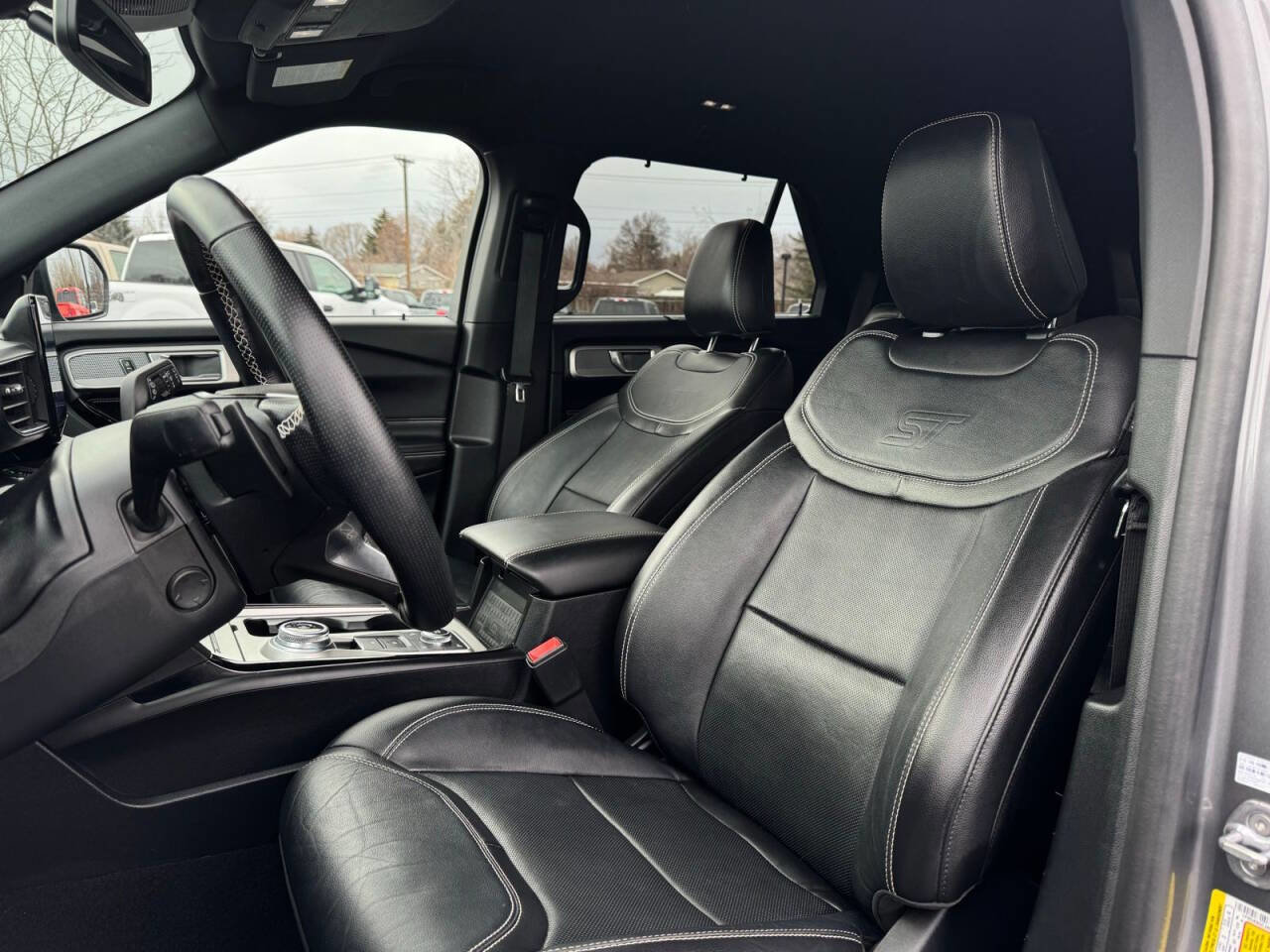 Used 2021 Ford Explorer ST image 14