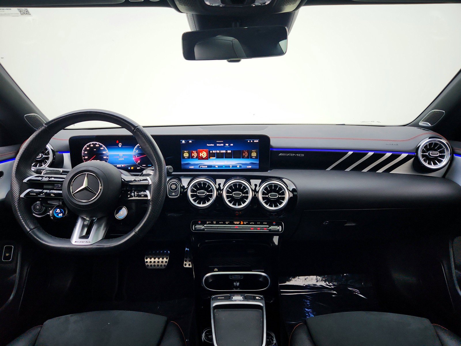 Certified 2025 Mercedes-Benz CLA 35 AMG 4MATIC image 31