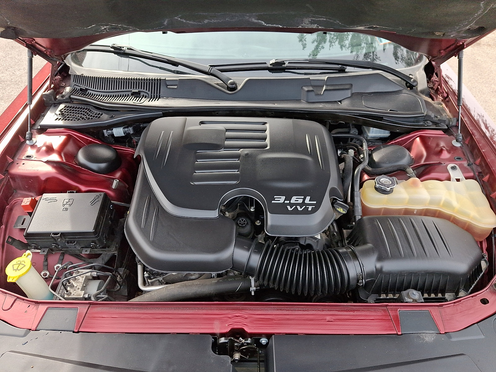 Used 2018 Dodge Challenger SXT Plus RWD image 28