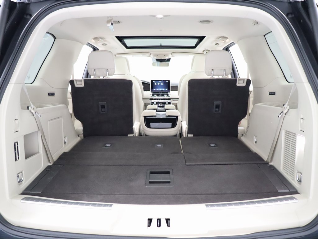Used 2021 Lincoln Navigator Reserve w/ Luxury Package image 35