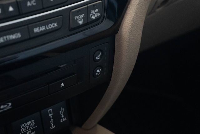 Used 2018 Honda Pilot Elite image 32