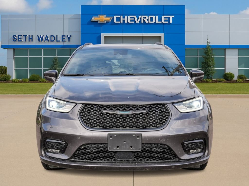 Used 2021 Chrysler Pacifica Touring-L w/ S Appearance Package image 2