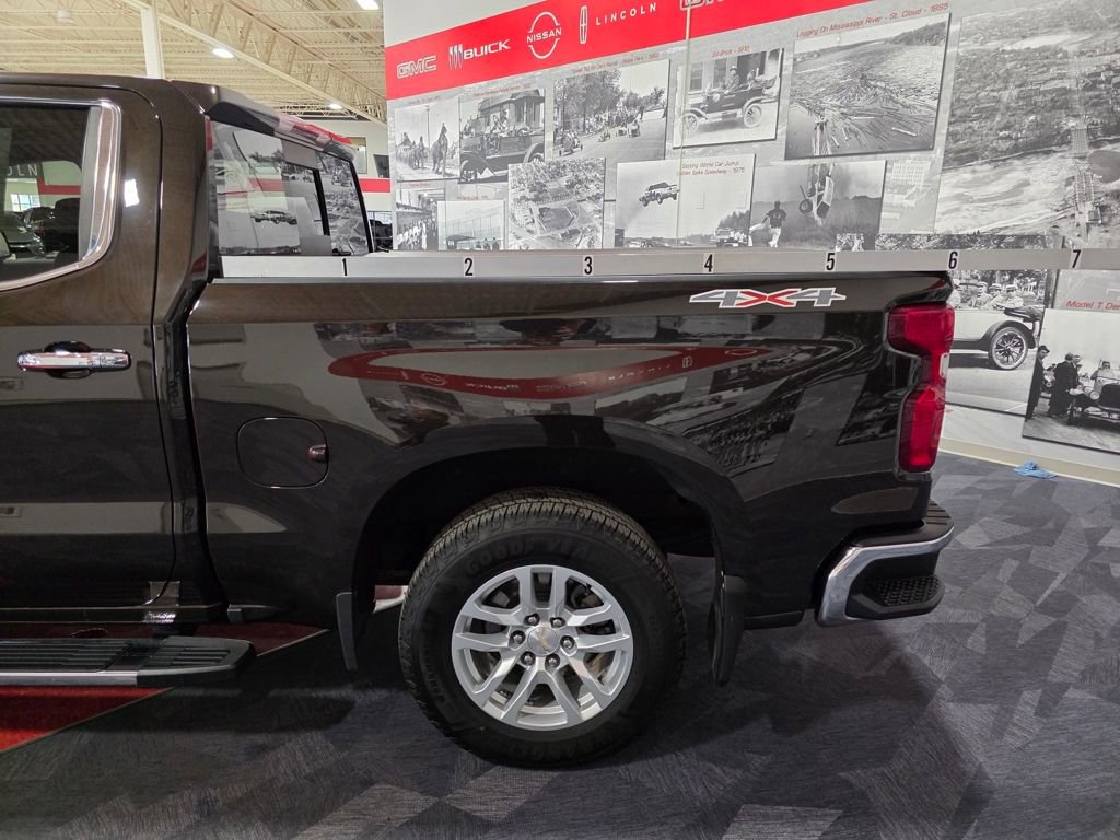 Used 2019 Chevrolet Silverado 1500 LTZ w/ LTZ Plus Package AWD/4WD image 7