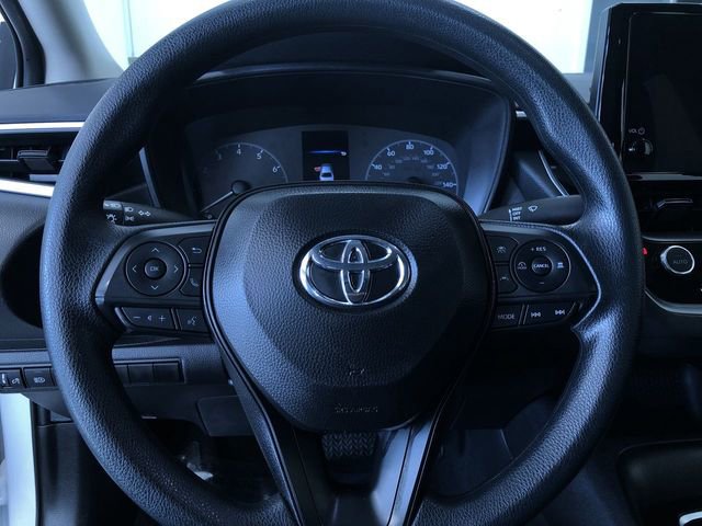 Used 2025 Toyota Corolla LE image 25
