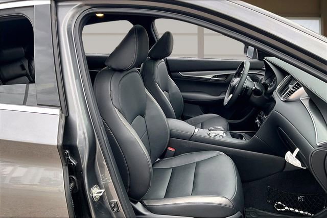 Used 2025 INFINITI QX55 Luxe w/ Cargo Package image 7