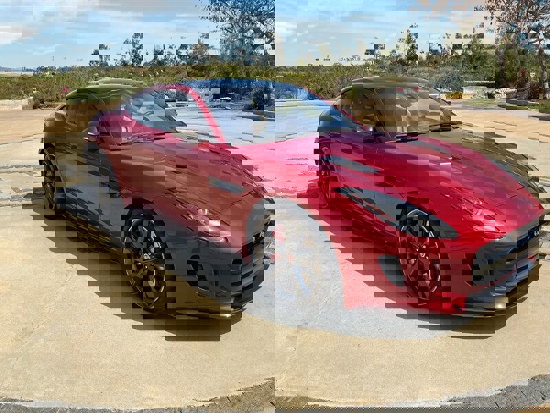 Used 2017 Jaguar F-TYPE R image 8