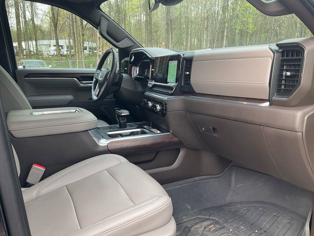 Used 2022 GMC Sierra 1500 SLT w/ SLT Premium Plus Package image 11