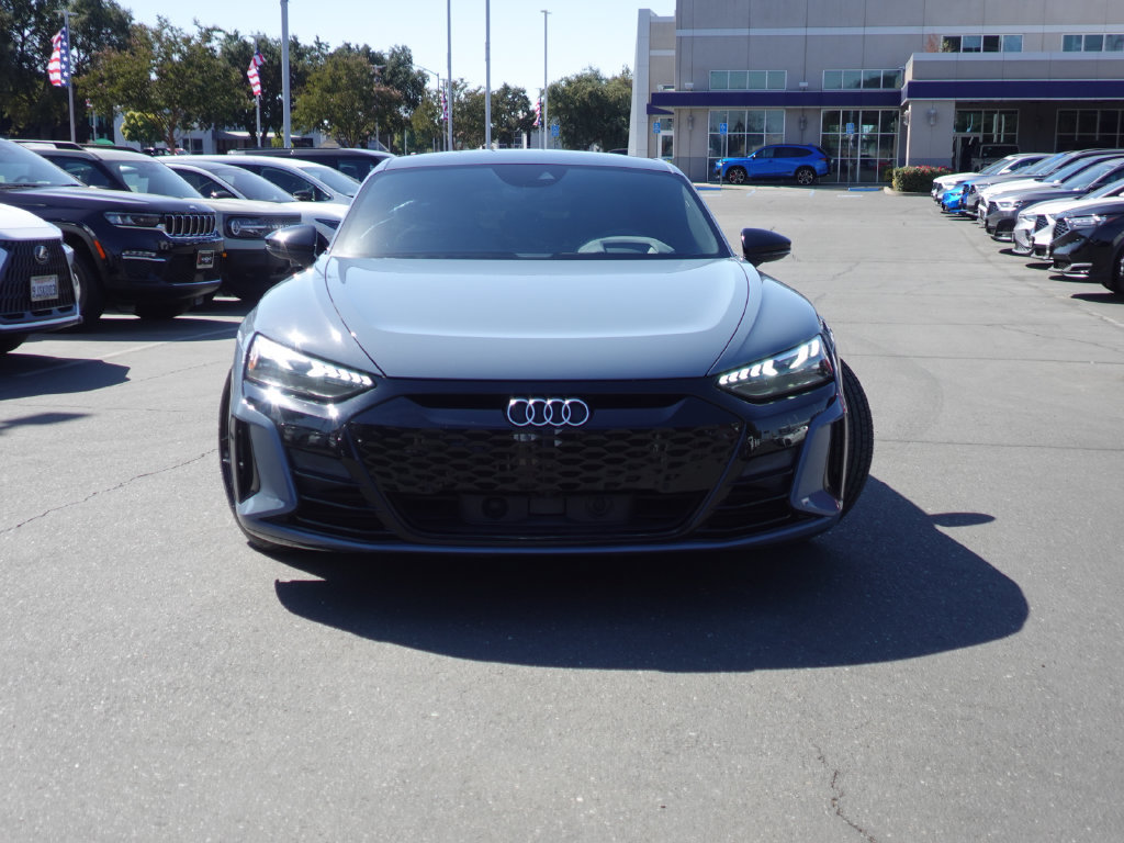 Used 2022 Audi RS e-tron GT AWD/4WD image 2