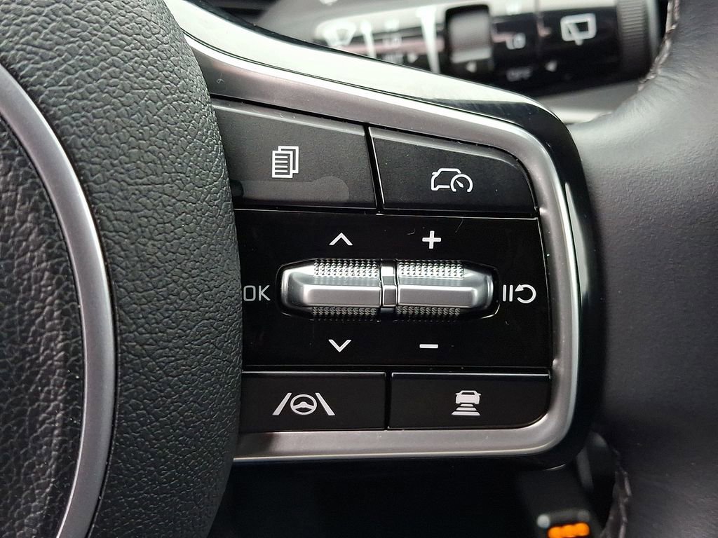 Used 2024 Kia Sorento S image 27