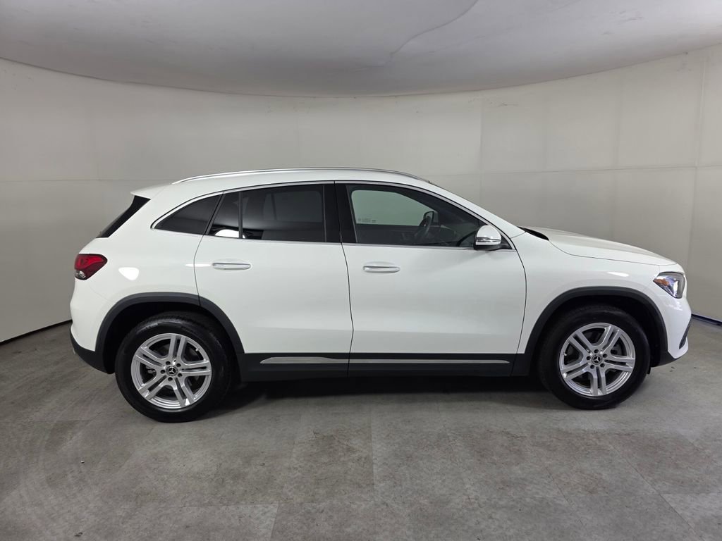 Certified 2022 Mercedes-Benz GLA 250 image 3