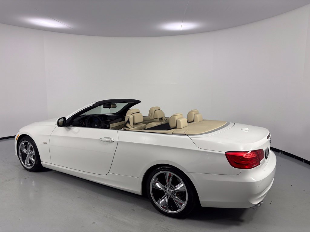 Used 2013 BMW 328i Convertible RWD image 5