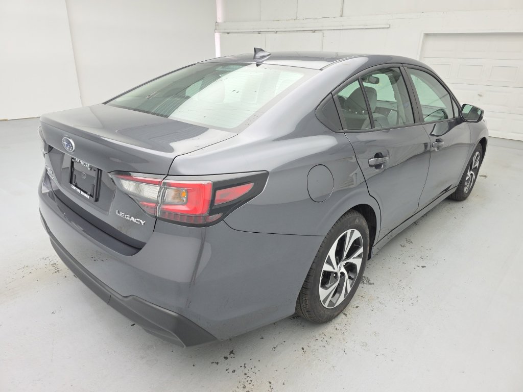 Used 2025 Subaru Legacy Premium AWD/4WD image 11