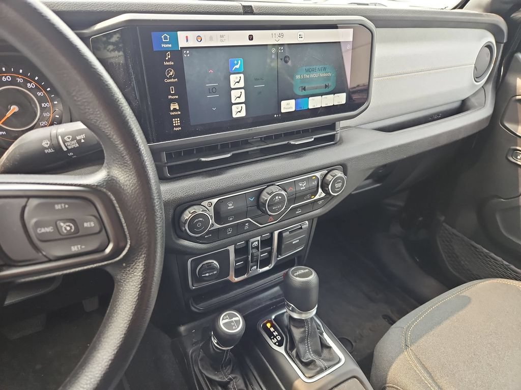 Certified 2024 Jeep Gladiator Sport AWD/4WD image 19