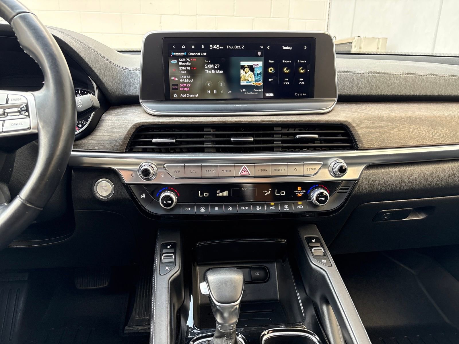 Used 2022 Kia Telluride EX w/ Towing Package image 17