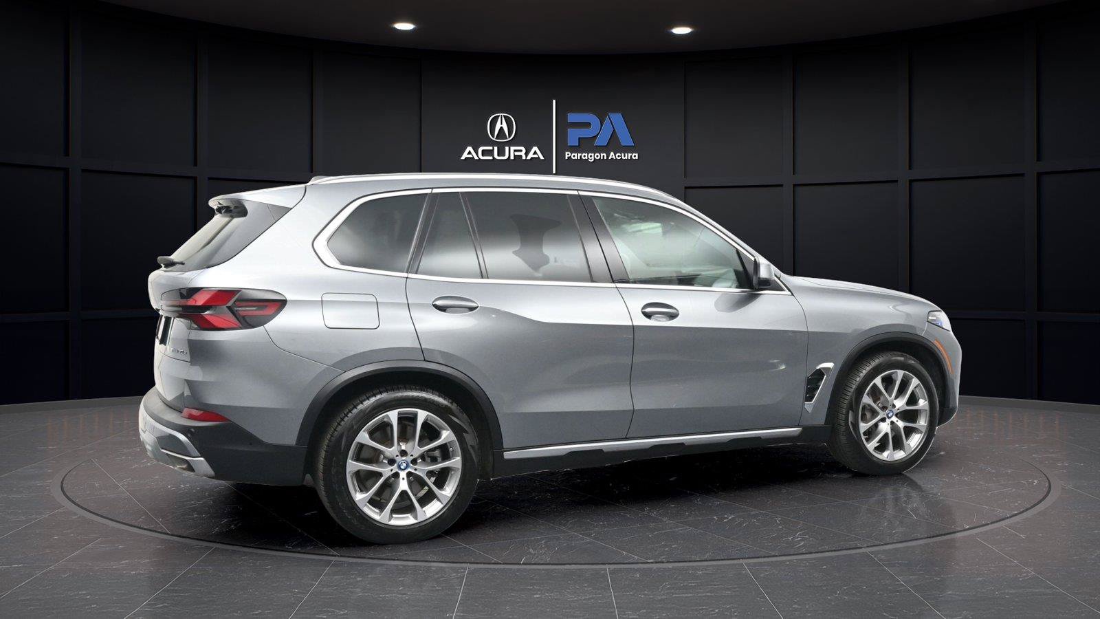 Used 2025 BMW X5 xDrive50e AWD/4WD image 33