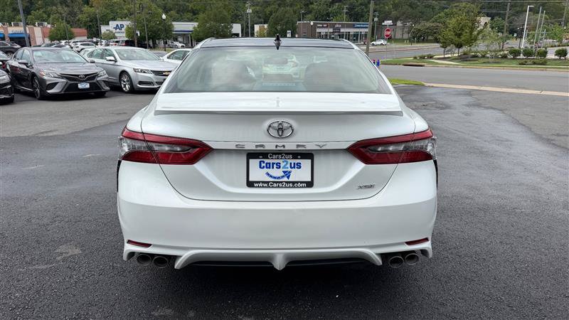 Used 2022 Toyota Camry XSE FWD image 5